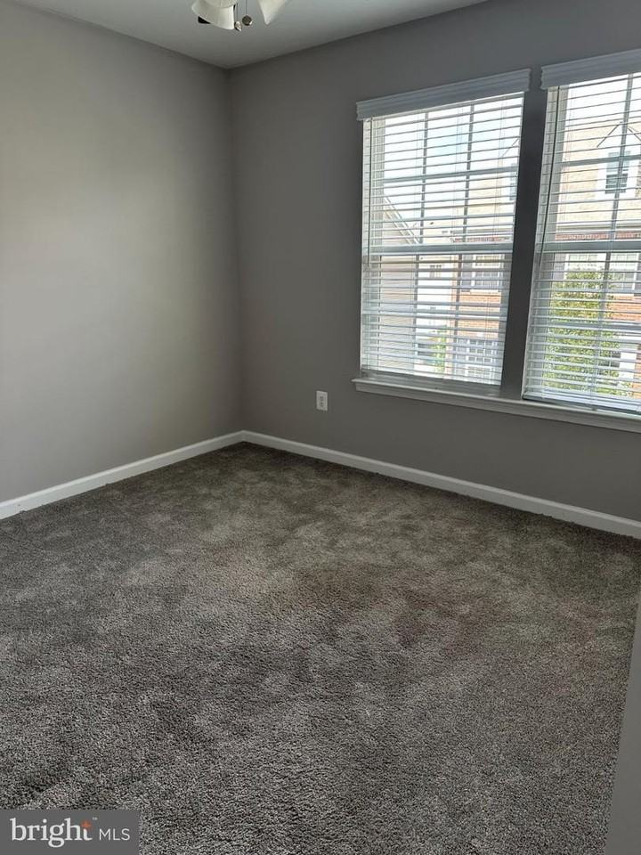 9365 Paragon Way - Photo 6 of 19
