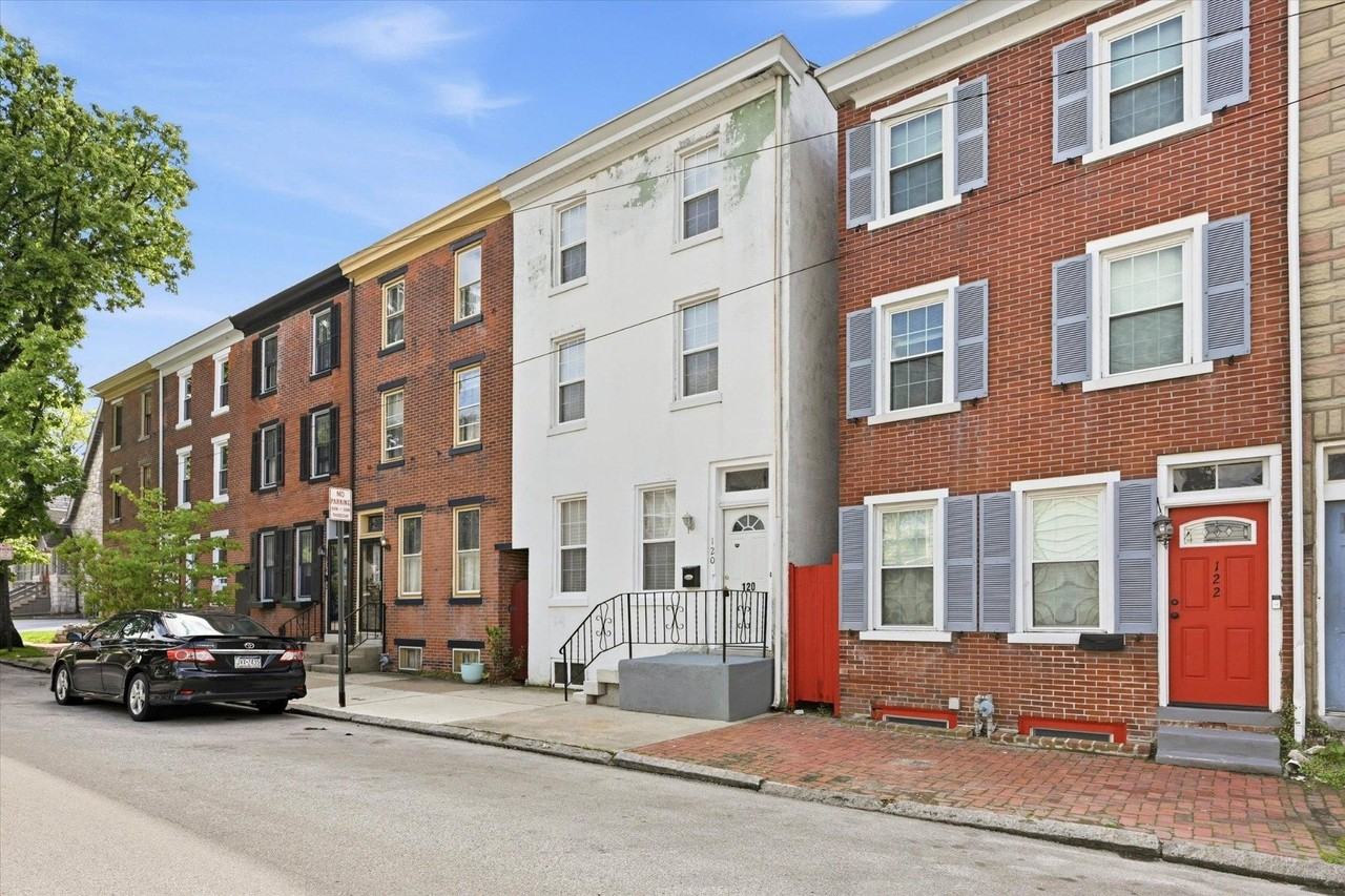 120 W Barnard St - Photo 2 of 25