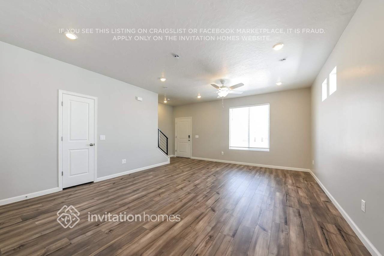 253 E Harker Creek St - Photo 4 of 18