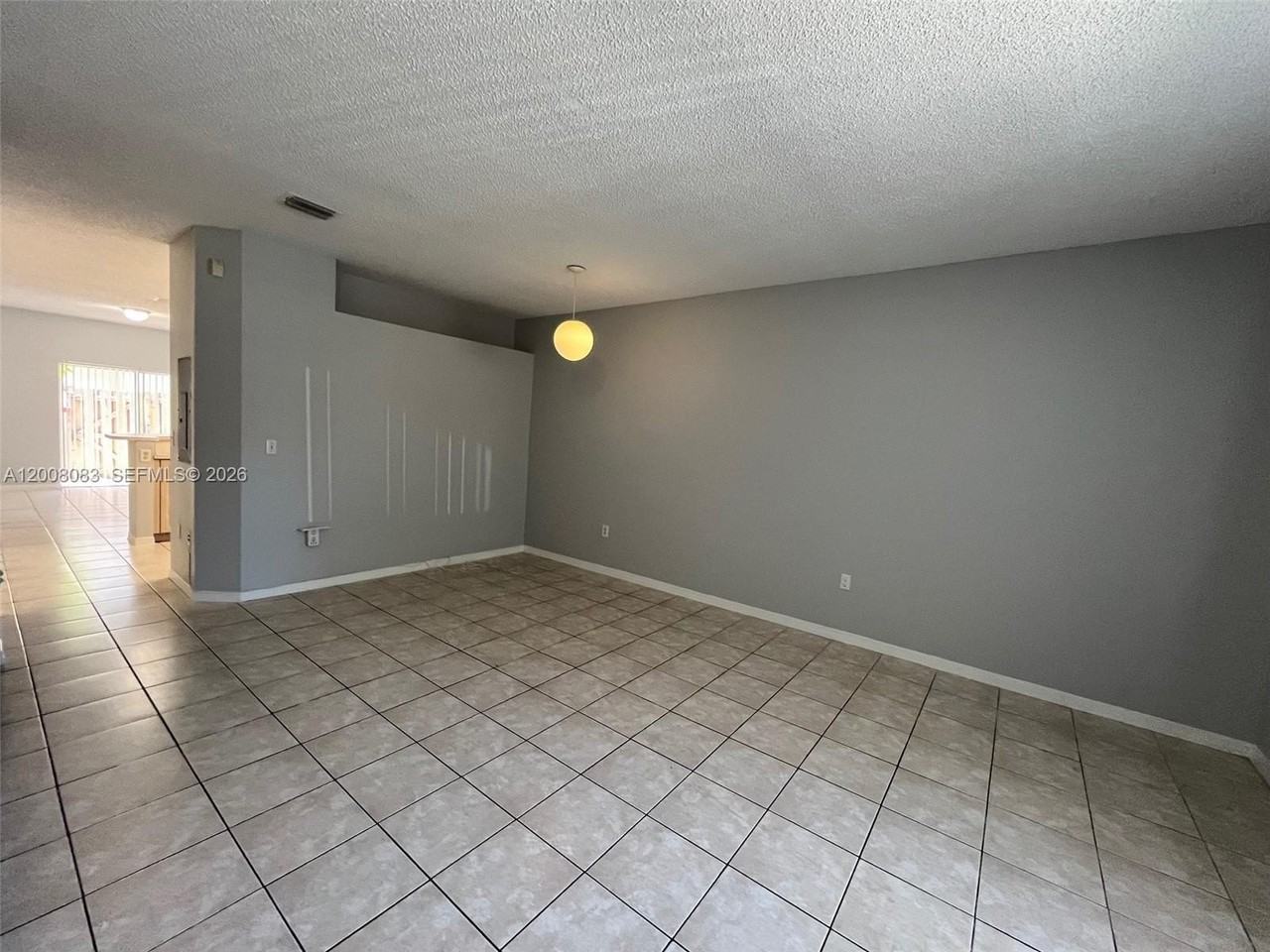 2210 Se 25th Ave #2210 - Photo 2 of 12