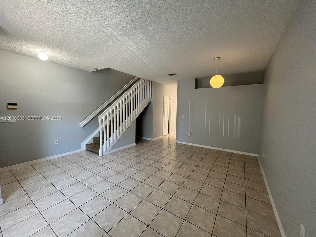2210 Se 25th Ave #2210 - Photo 3 of 12