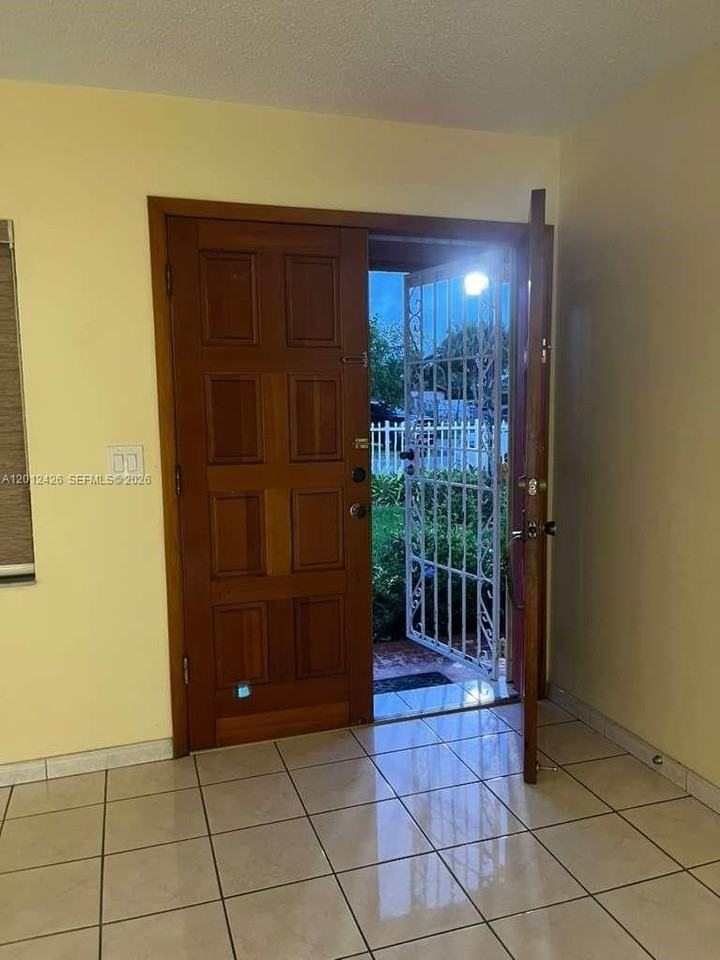 30724 Sw 154th Ct #30724 - Photo 6 of 34