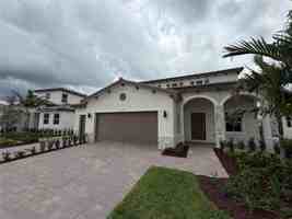 featured image of 2384 Se 29th Dr #2384