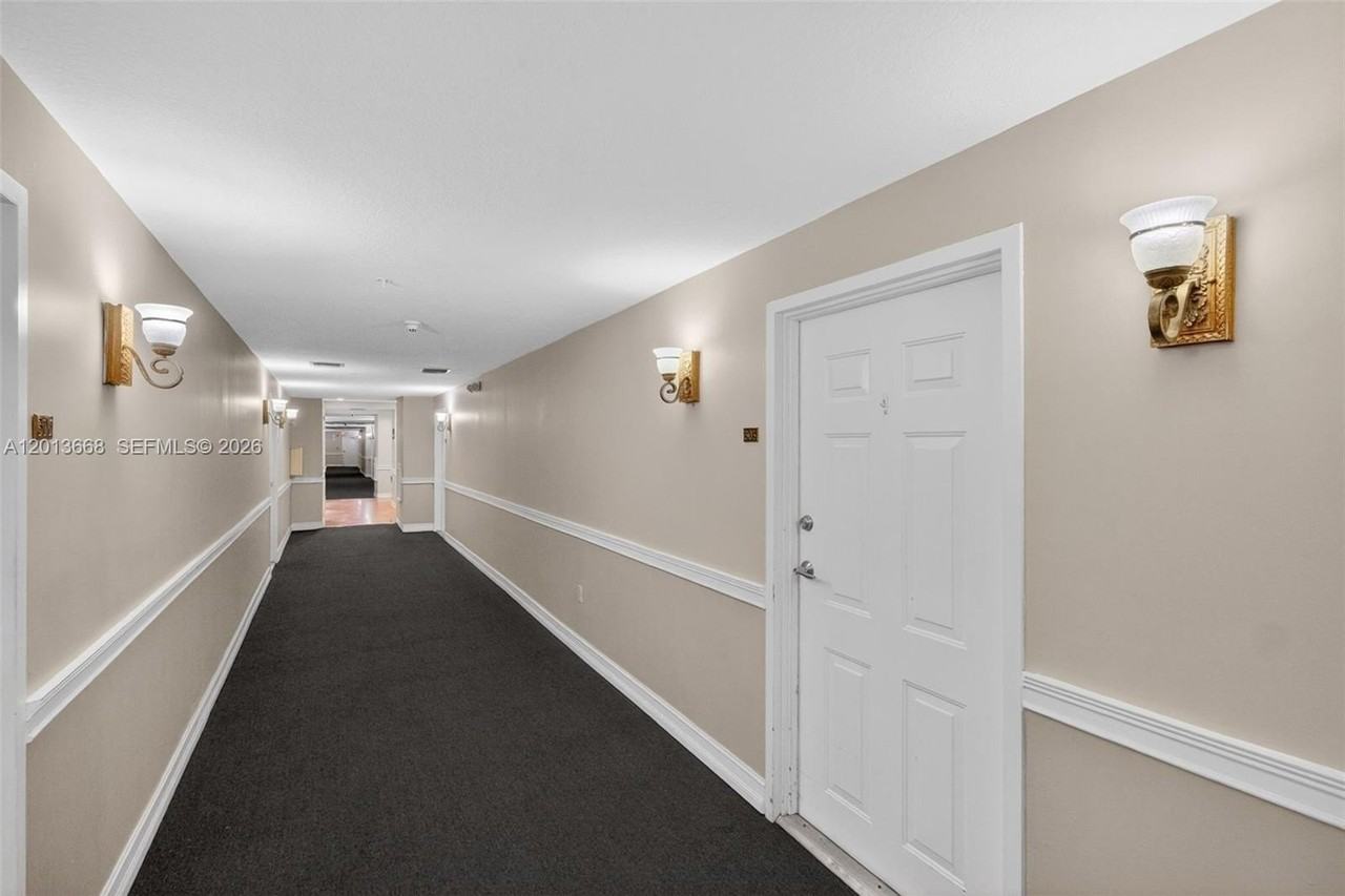 5271 Sw 8th St #305 - Photo 4 of 36