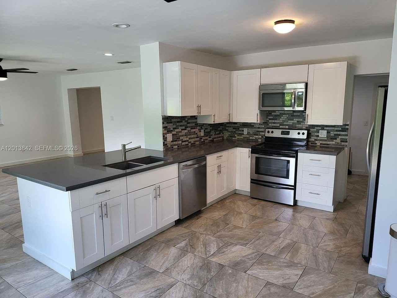 8575 Sw 125th St #8575 - Photo 6 of 20