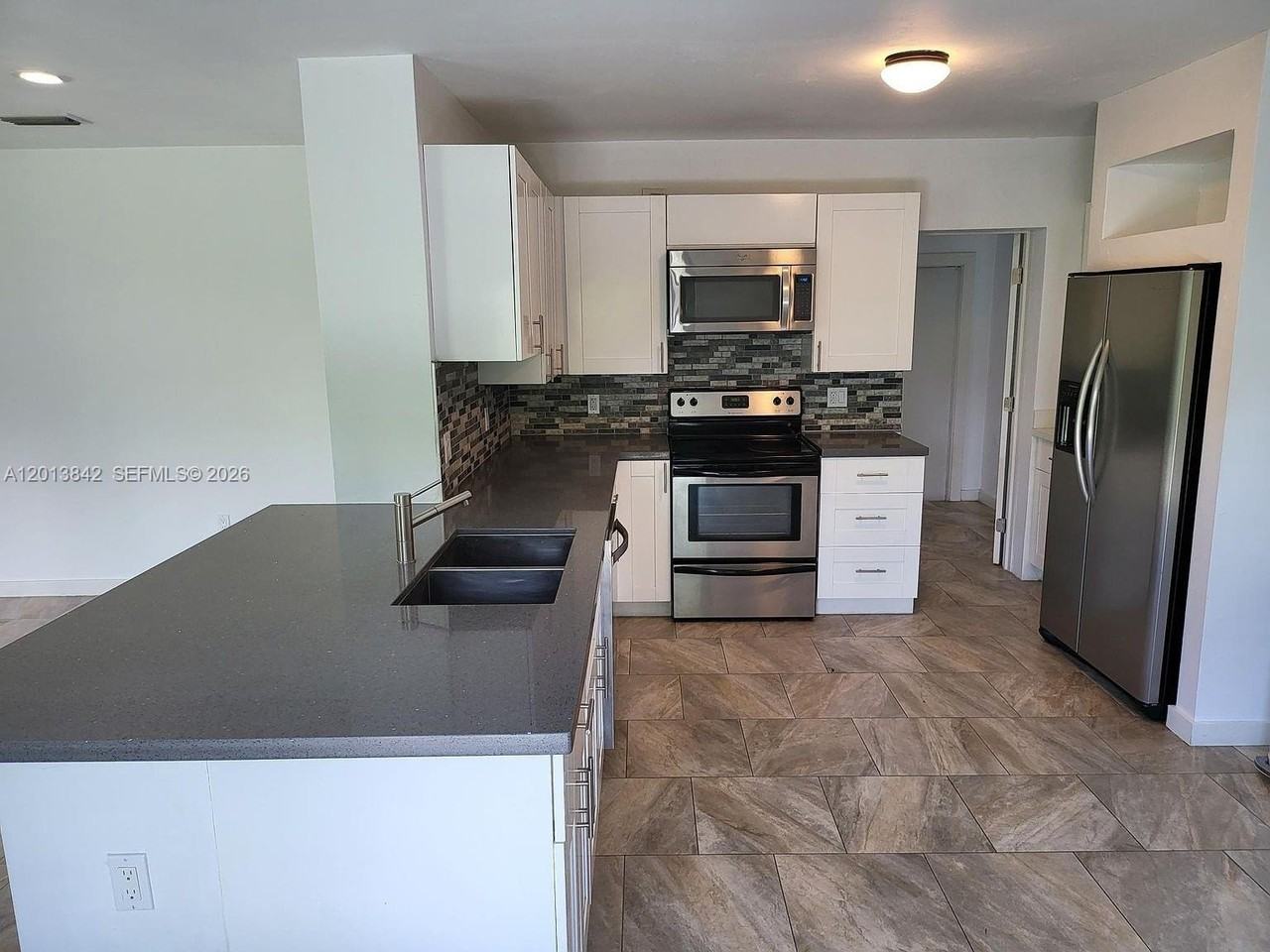 8575 Sw 125th St #8575 - Photo 7 of 20
