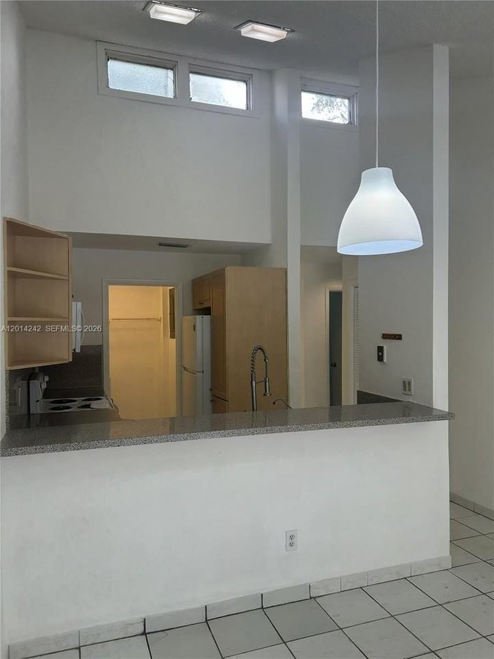 6804 Sw 37th St #11E - Photo 6 of 36