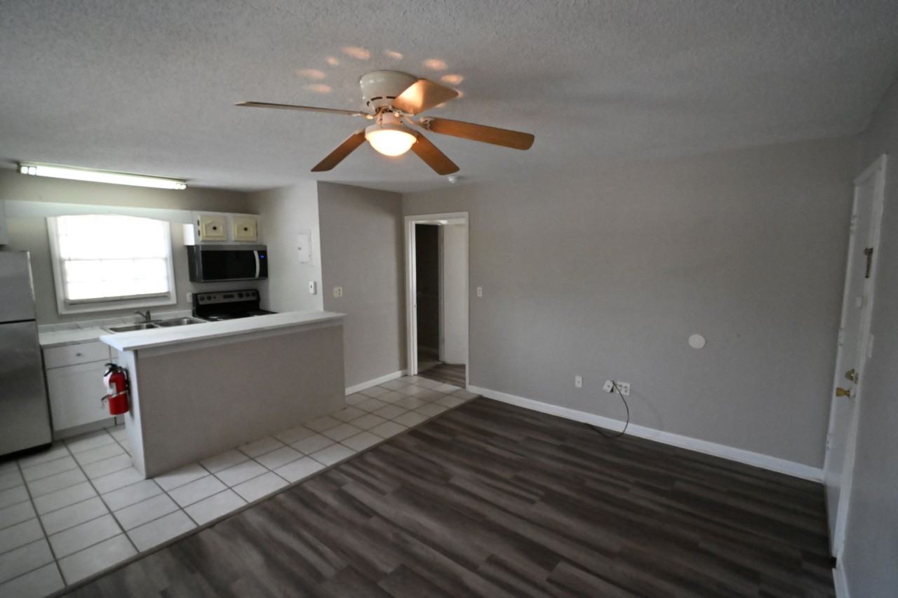 3569 Khayyam AvenueUnit 16 #16 - Photo 2 of 11