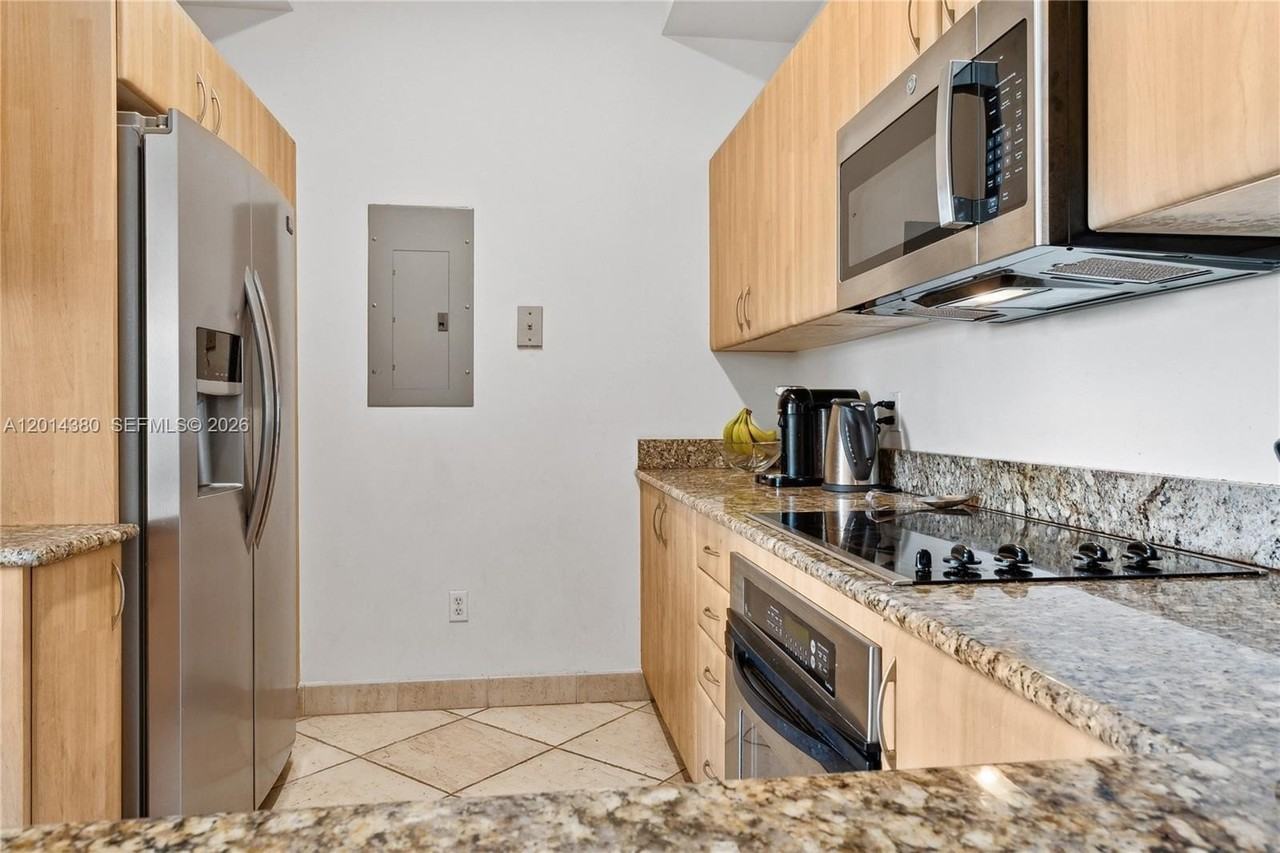 100 Meridian Ave #244 - Photo 3 of 18