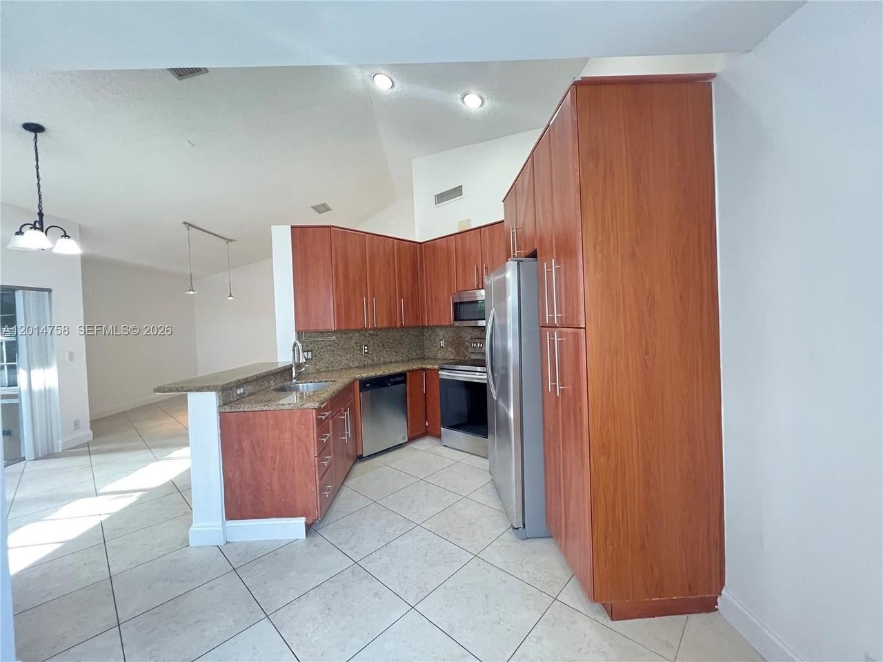 465 Somerset Way #465 - Photo 6 of 46