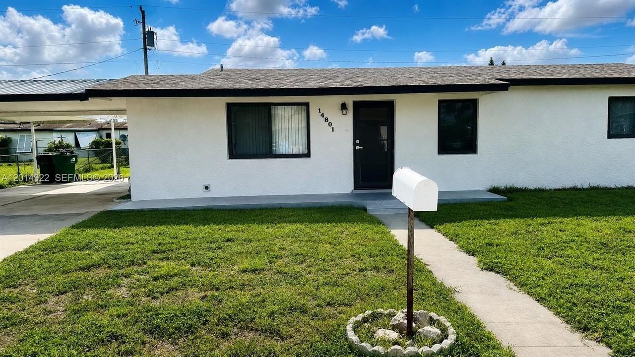 14801 Sw 103rd Pl - Photo 2 of 12