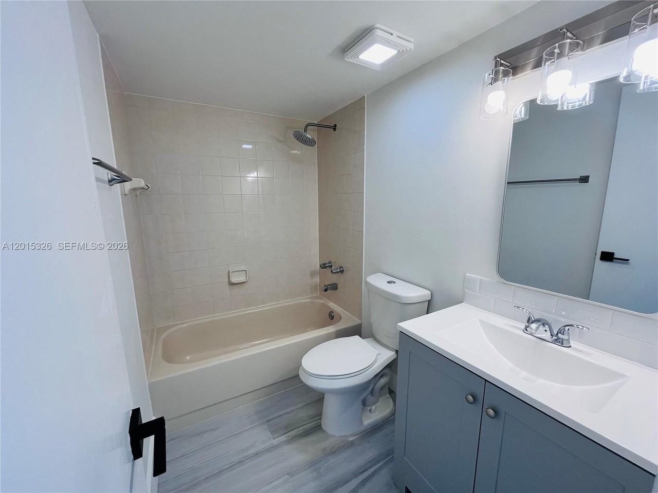 2055 Sw 122nd Ave #507 - Photo 6 of 22