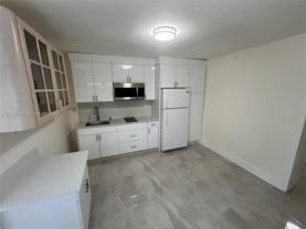 9970 Sw 14th Ter #B - Photo 1 of 1