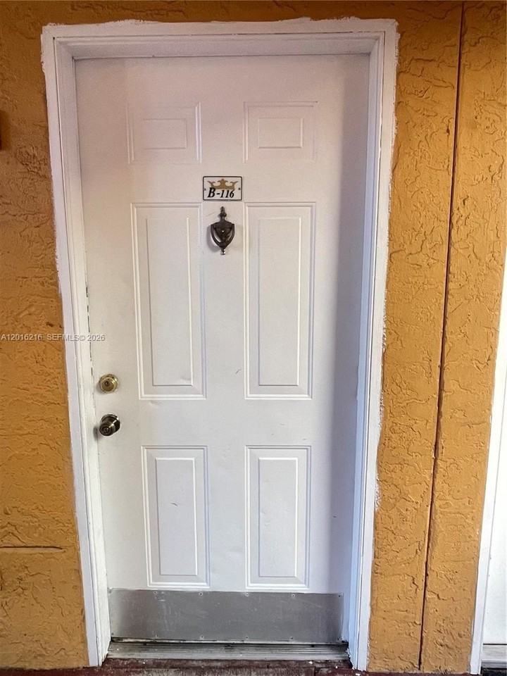 6255 Kendale Lakes Cir #116 - Photo 3 of 19