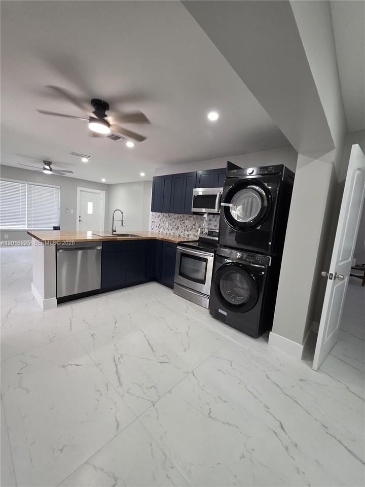 2281 N 56th Ter - Photo 3 of 9