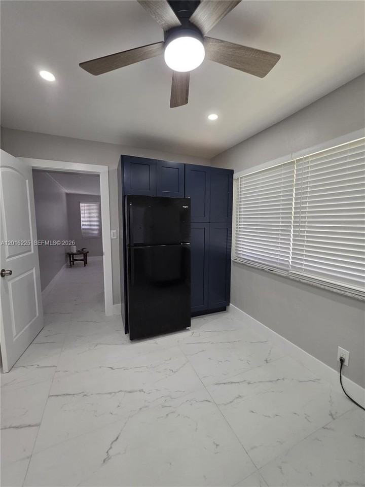 2281 N 56th Ter - Photo 7 of 9