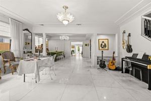 featured image of 3420 Sheridan Ave