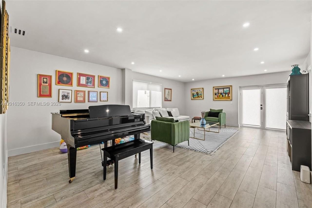 3420 Sheridan Ave - Photo 6 of 34