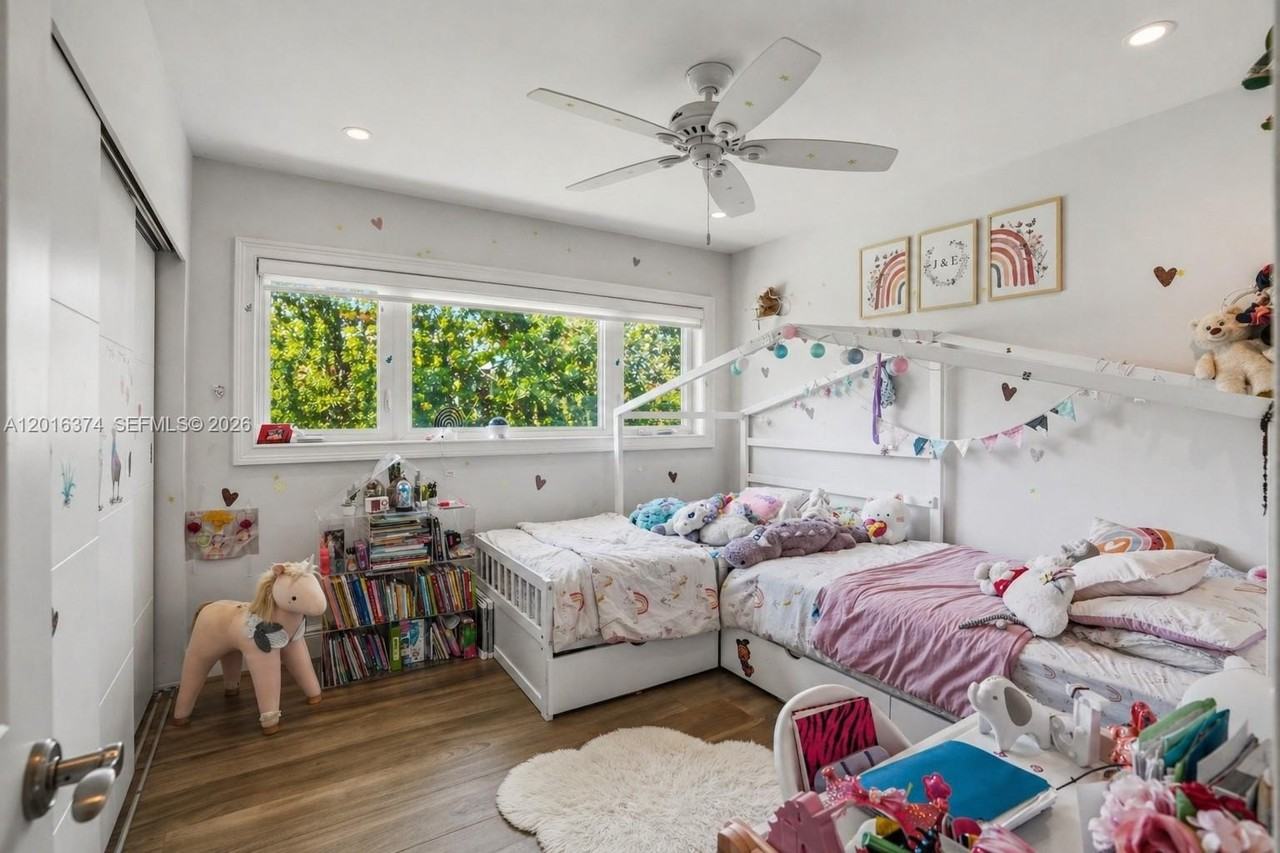 7830 Sw 53rd Pl - Photo 5 of 50