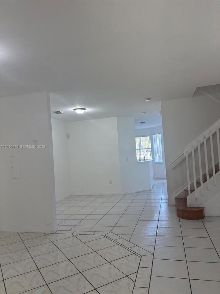 8525 Sw 165th Pl #8525 - Photo 2 of 30