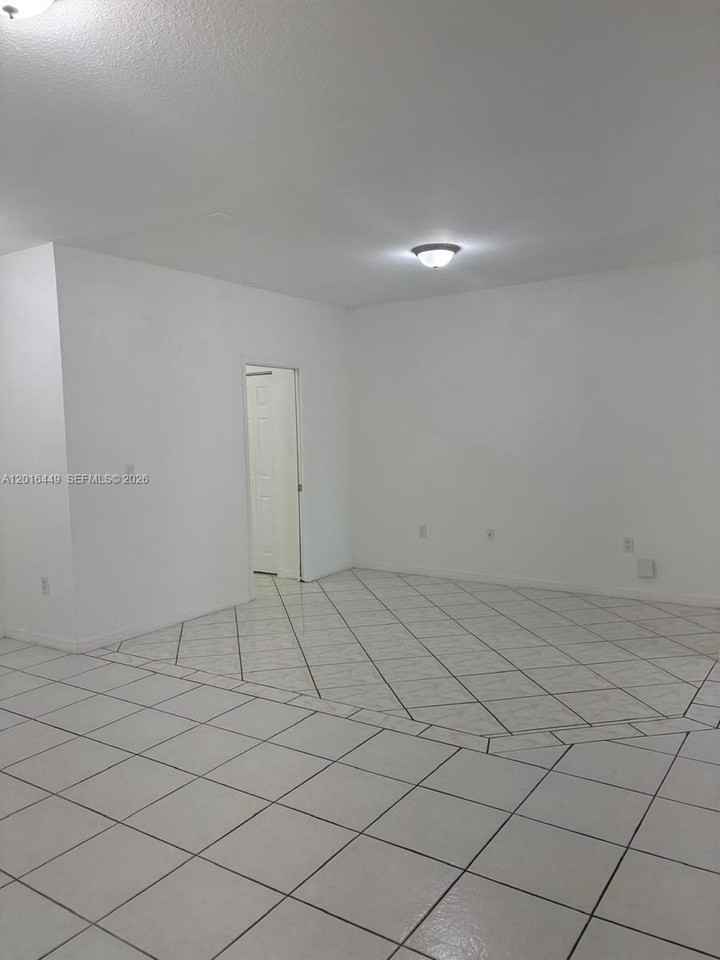 8525 Sw 165th Pl #8525 - Photo 3 of 30
