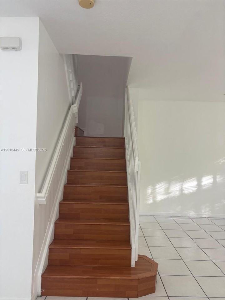 8525 Sw 165th Pl #8525 - Photo 6 of 30