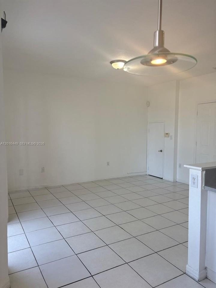 8525 Sw 165th Pl #8525 - Photo 7 of 30