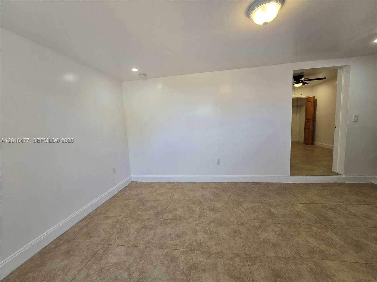 2957 Sw 36th Ct #4 - Photo 2 of 16