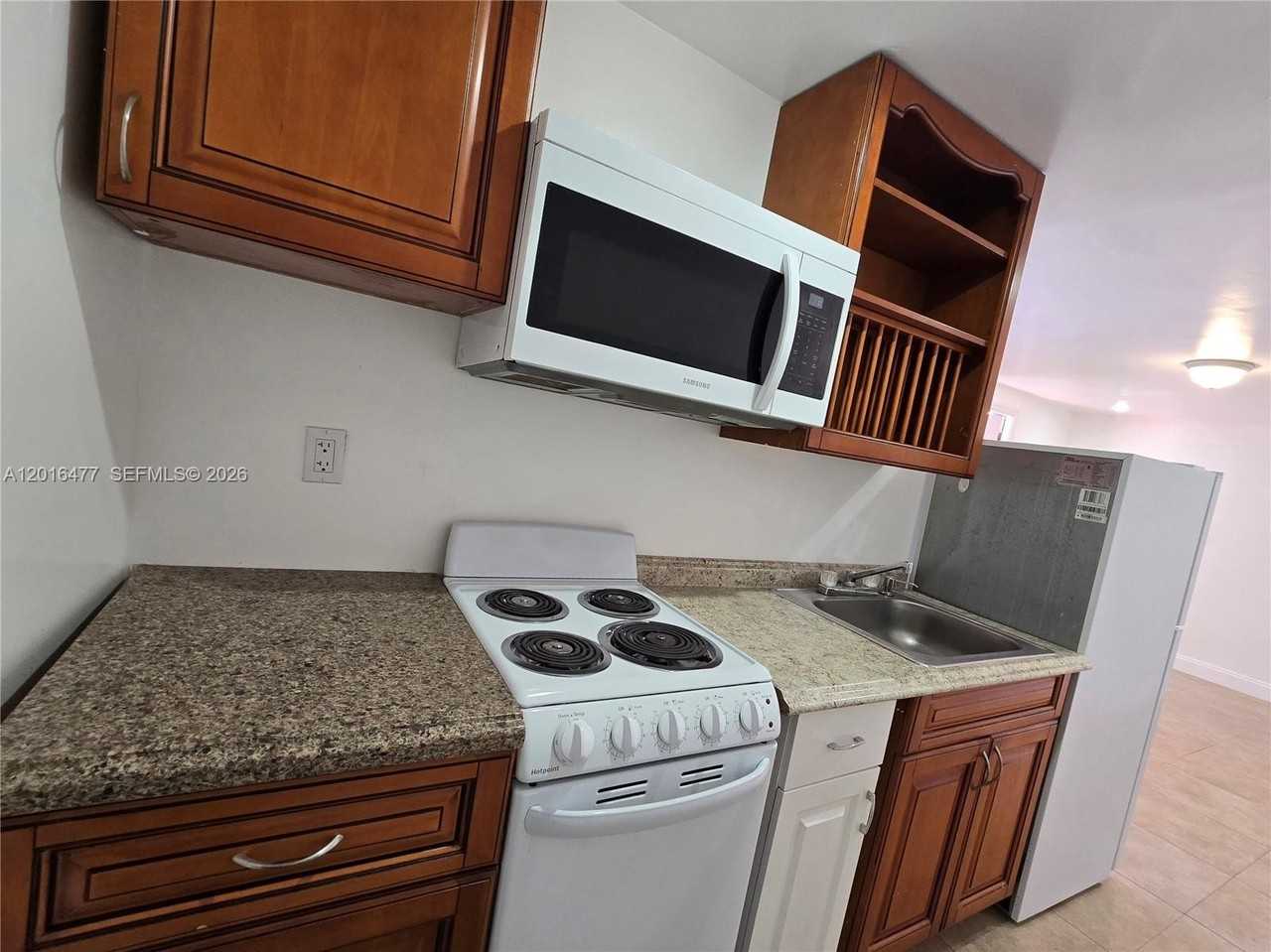 2957 Sw 36th Ct #4 - Photo 6 of 16