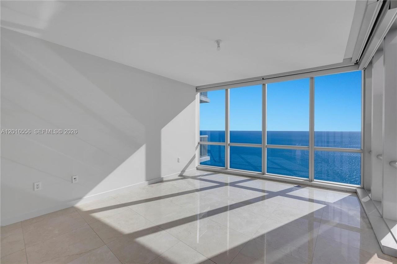 17121 Collins Ave #3901 - Photo 2 of 25