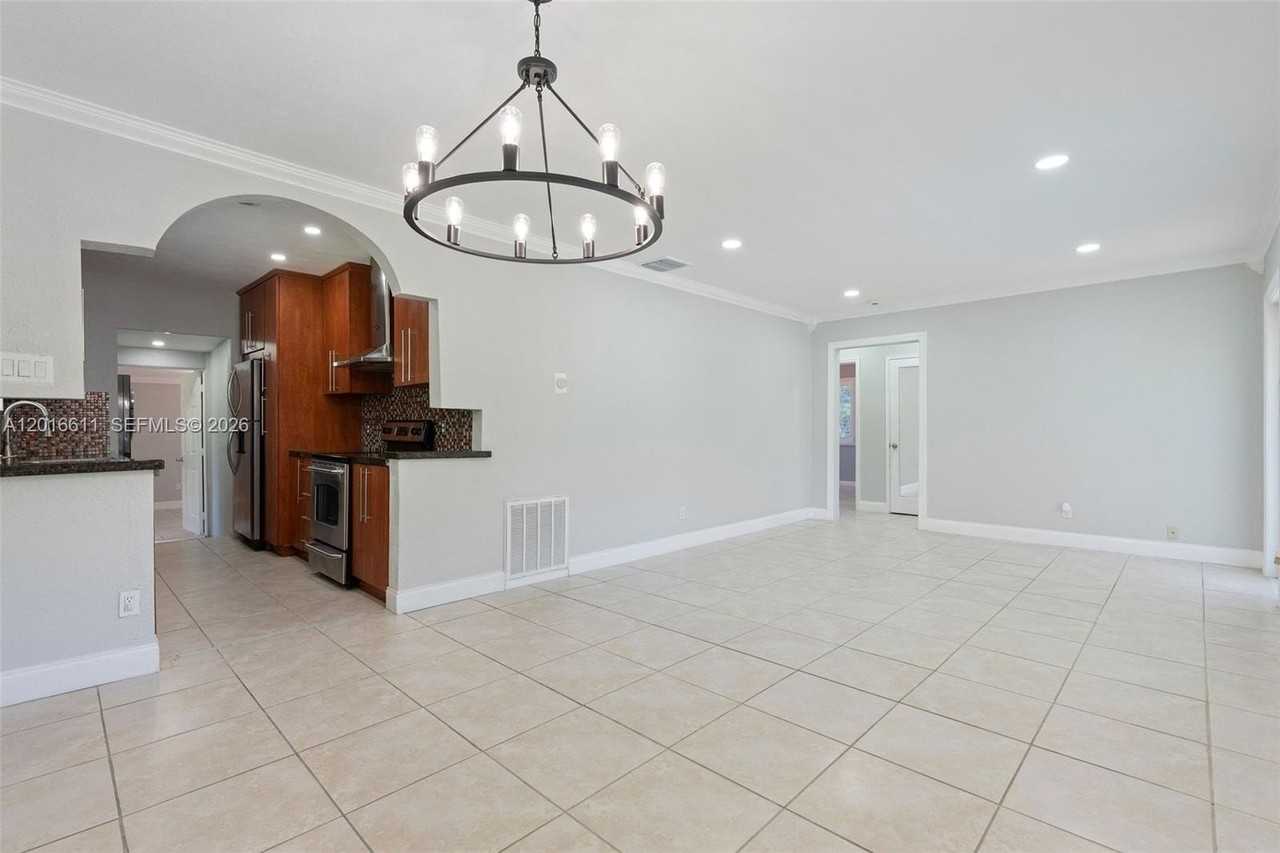 1025 Sylvania Blvd #0 - Photo 7 of 28