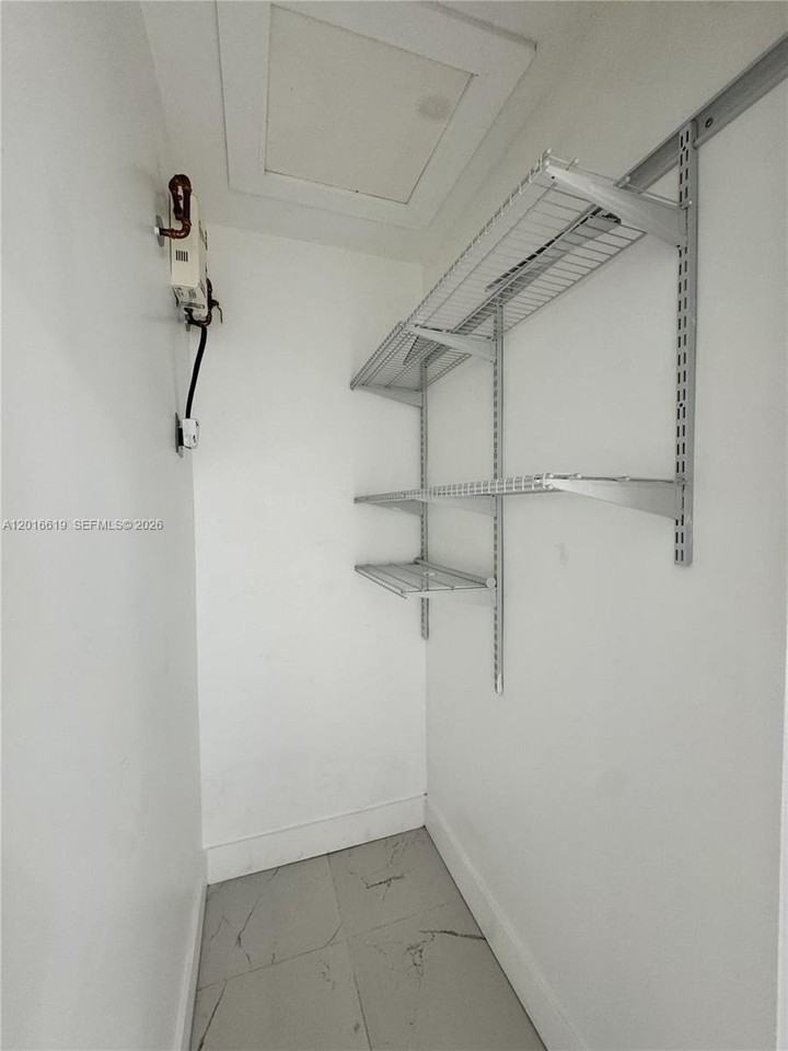 2142 Nw 1st St #2142 - Photo 6 of 9