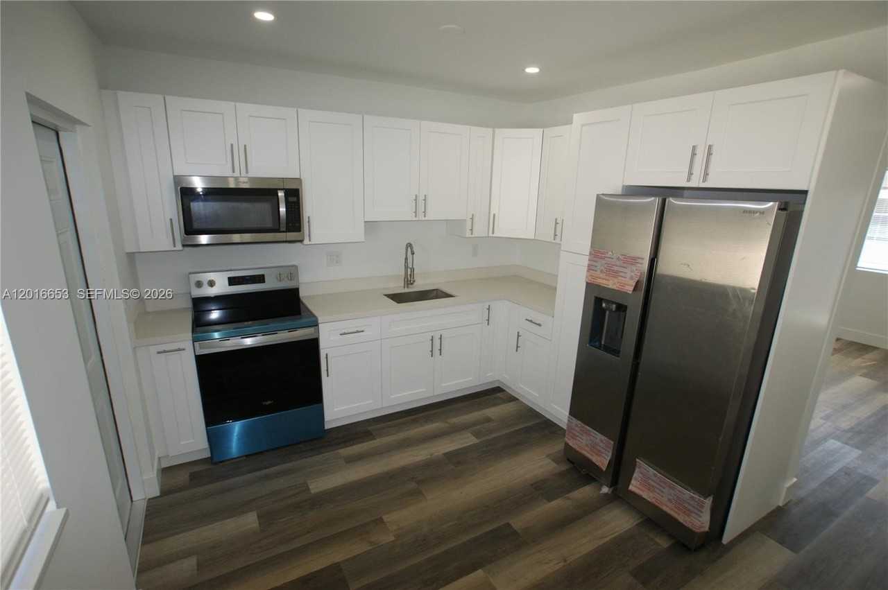 59 E 14th St #59 - Photo 3 of 14