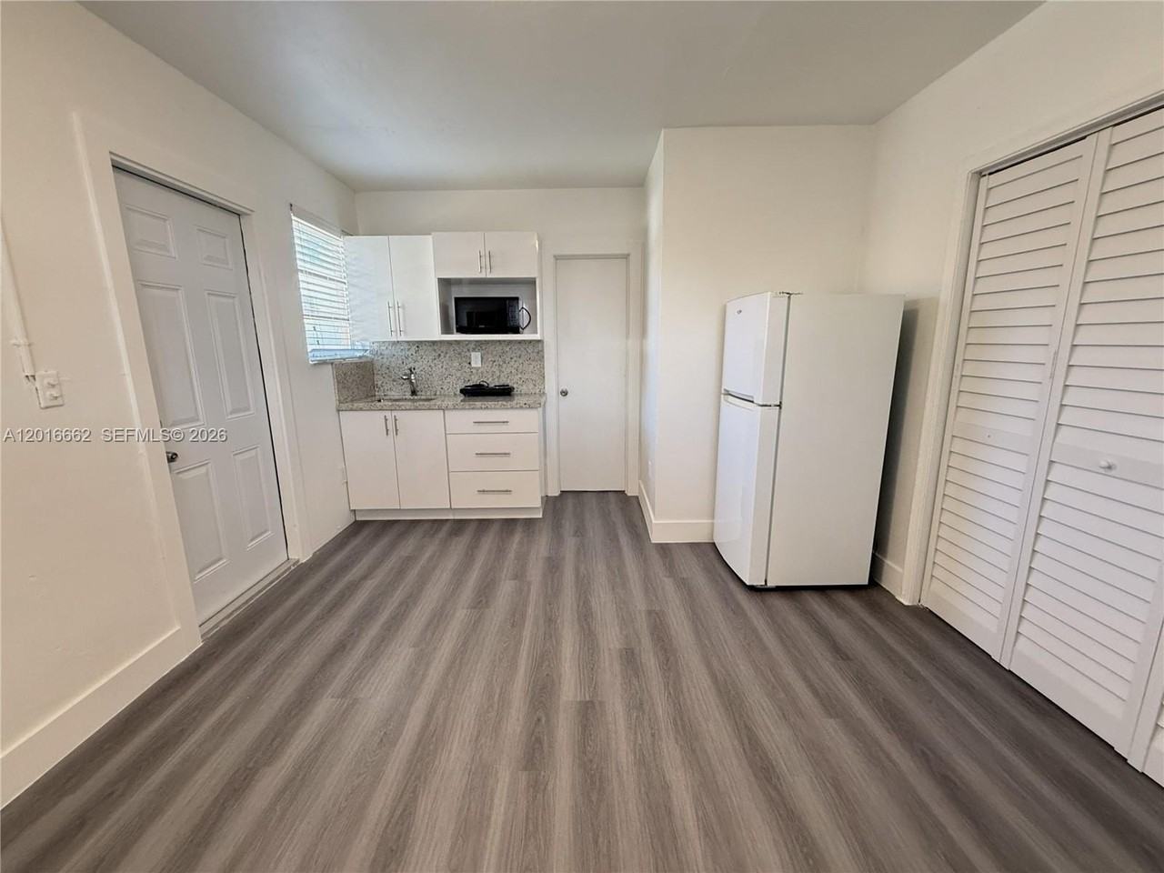 155 Sw 71st Ave #0 - Photo 2 of 6