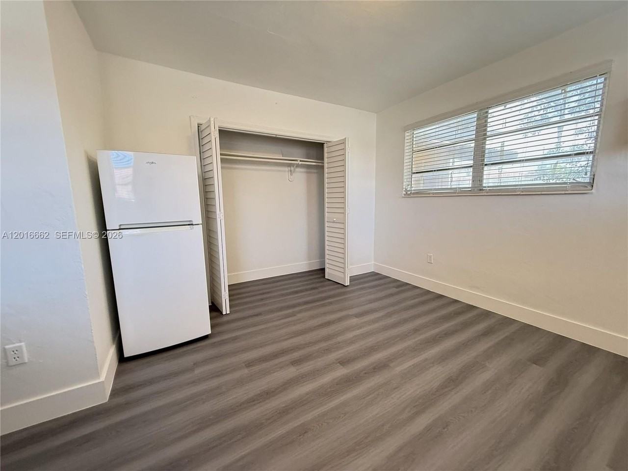 155 Sw 71st Ave #0 - Photo 3 of 6