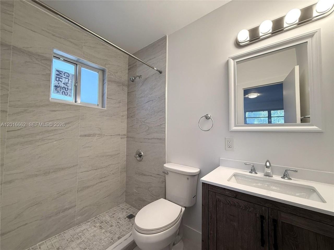 155 Sw 71st Ave #0 - Photo 4 of 6