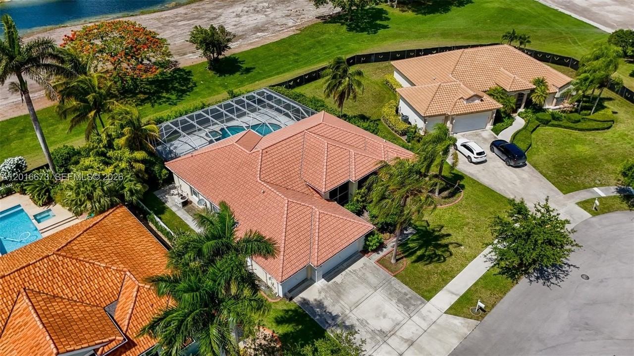 2575 Muirfield Ter #0 - Photo 4 of 50