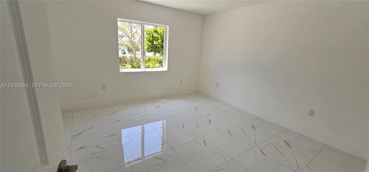 233 Nw 3rd Ave #231 - Photo 7 of 12