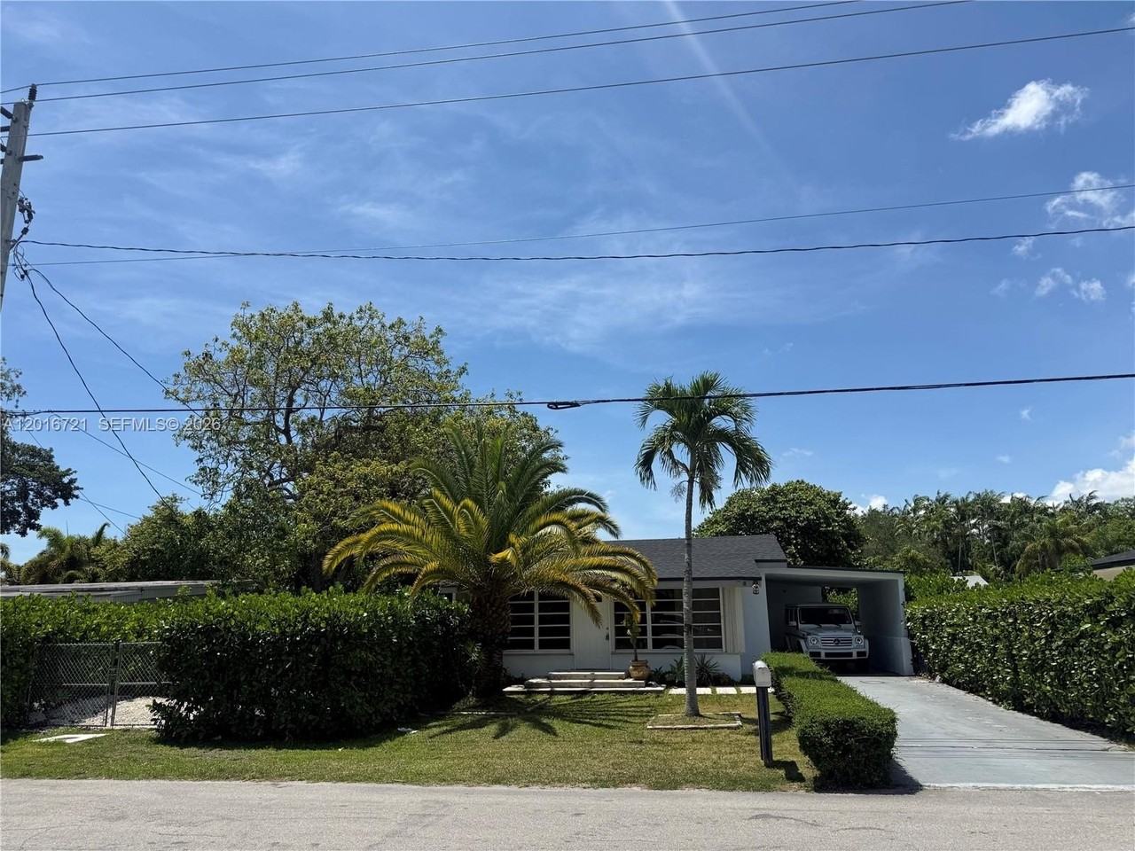 9040 Sw 156th St - Photo 2 of 23