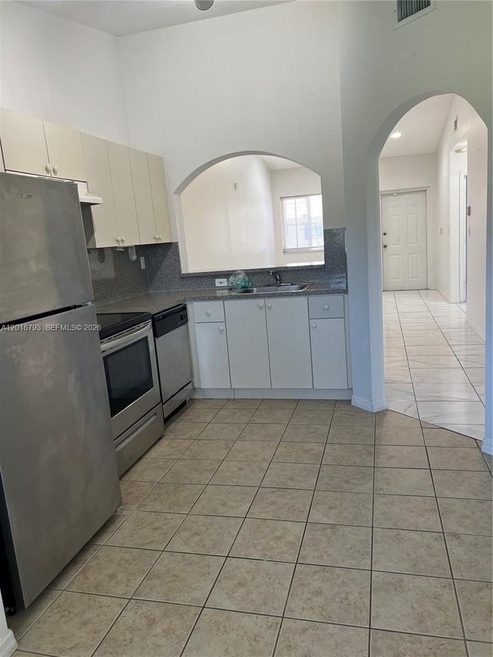 2931 Se 12th Rd #204-55 - Photo 4 of 12