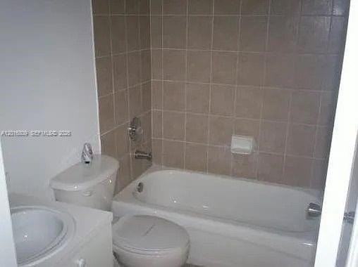 917 Sw 8th Pl - Photo 4 of 8
