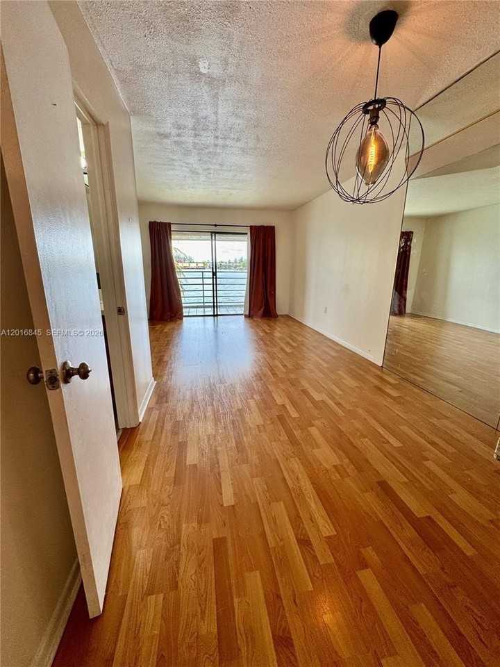 2762 W 60th St #53 - Photo 6 of 18