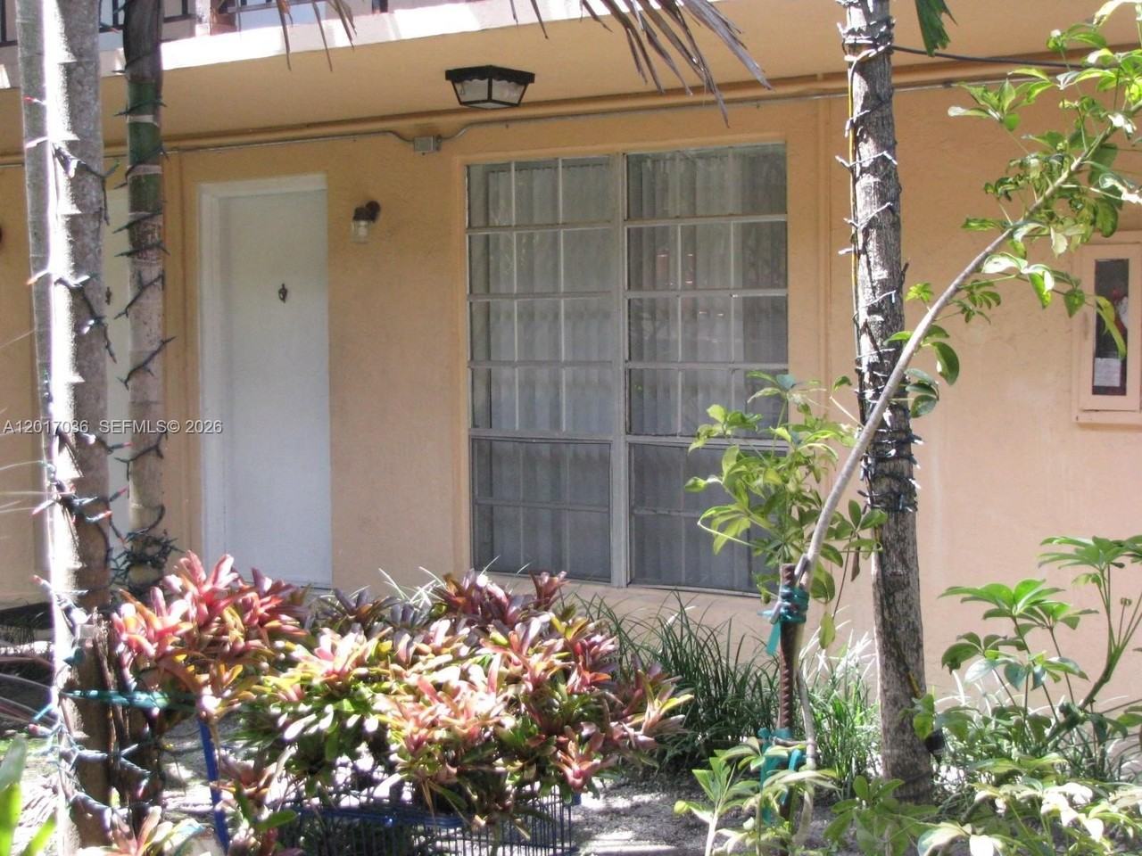 10832 N Kendall Dr #U11 - Photo 7 of 14