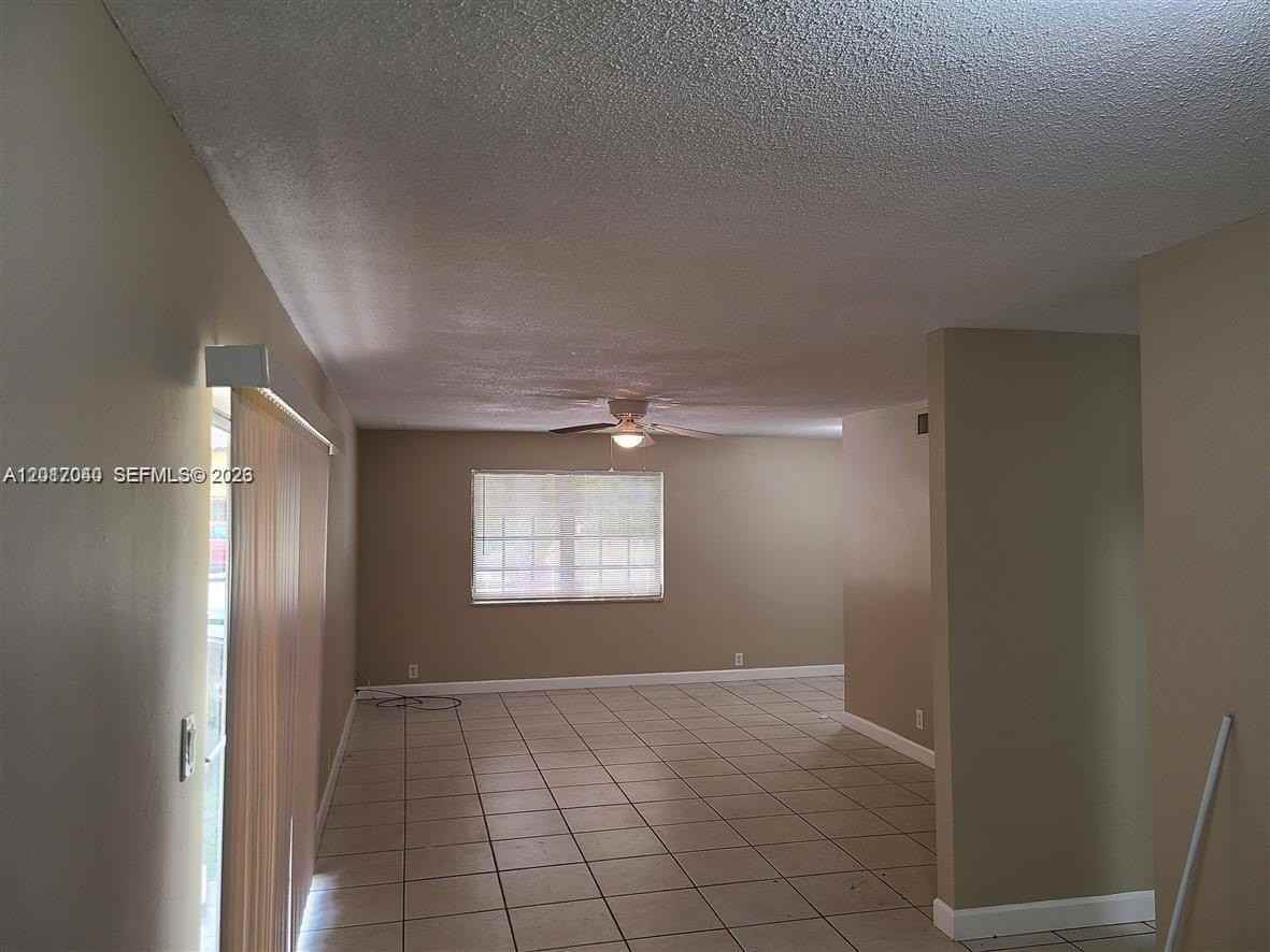2713 Nw 47th Ter #504 - Photo 5 of 13
