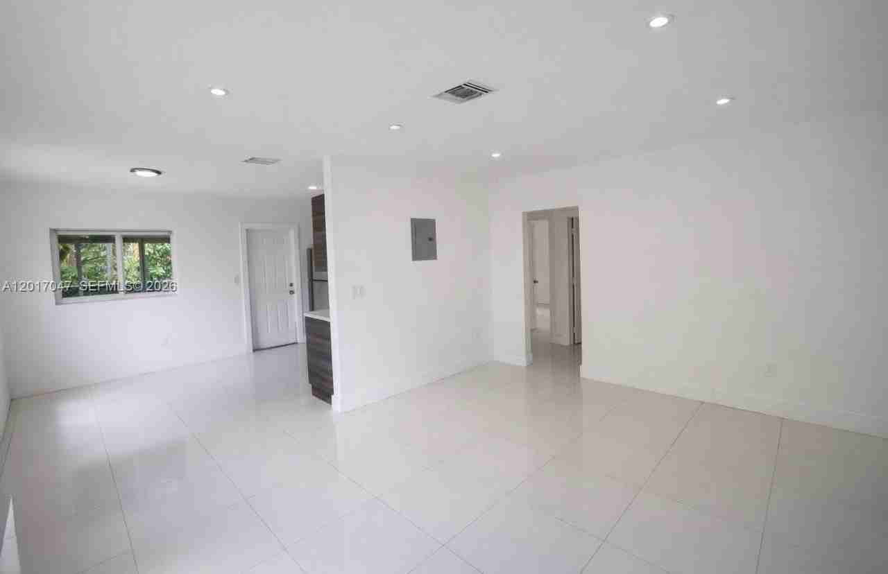 560 Ne 67th St #1 - Photo 4 of 13