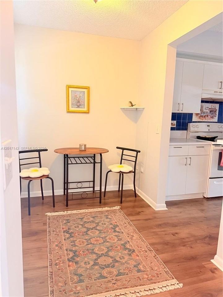 571 Sw 142nd Ave #311O - Photo 4 of 23
