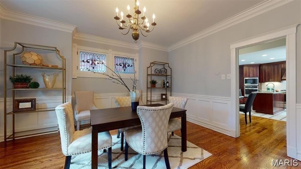 6637 Waterman Ave - Photo 4 of 32