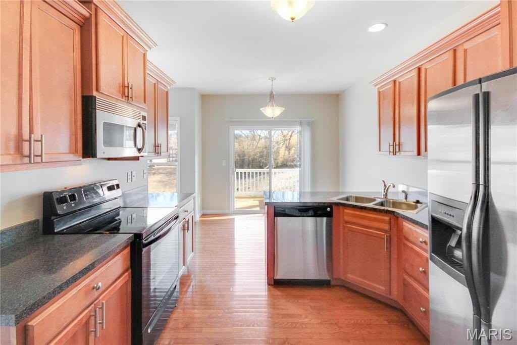 400 Willott Square Dr - Photo 5 of 22