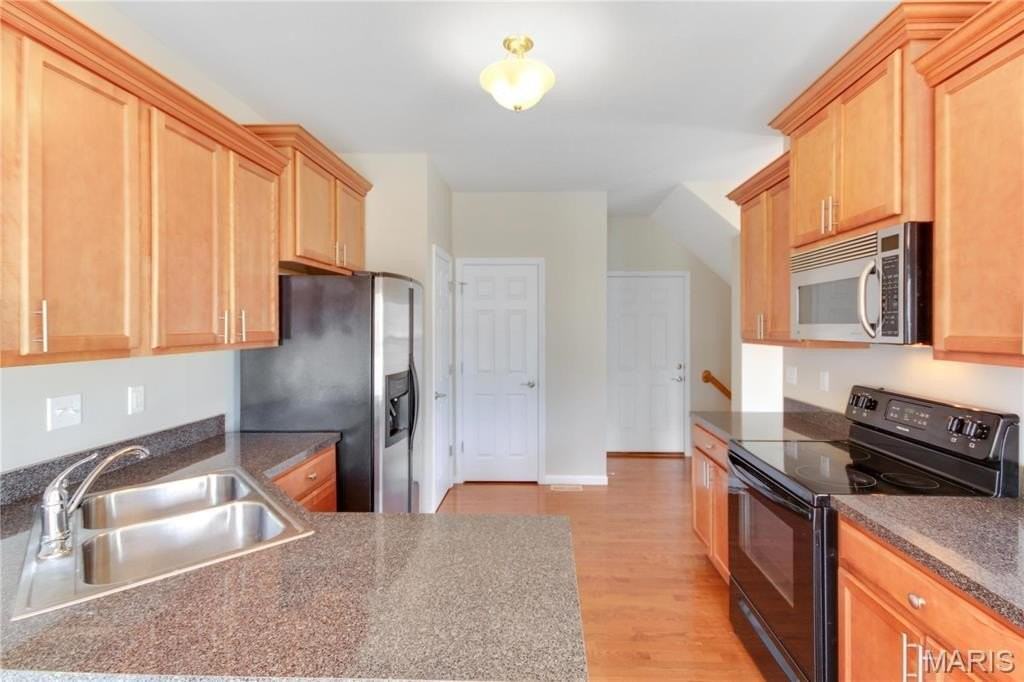 400 Willott Square Dr - Photo 6 of 22