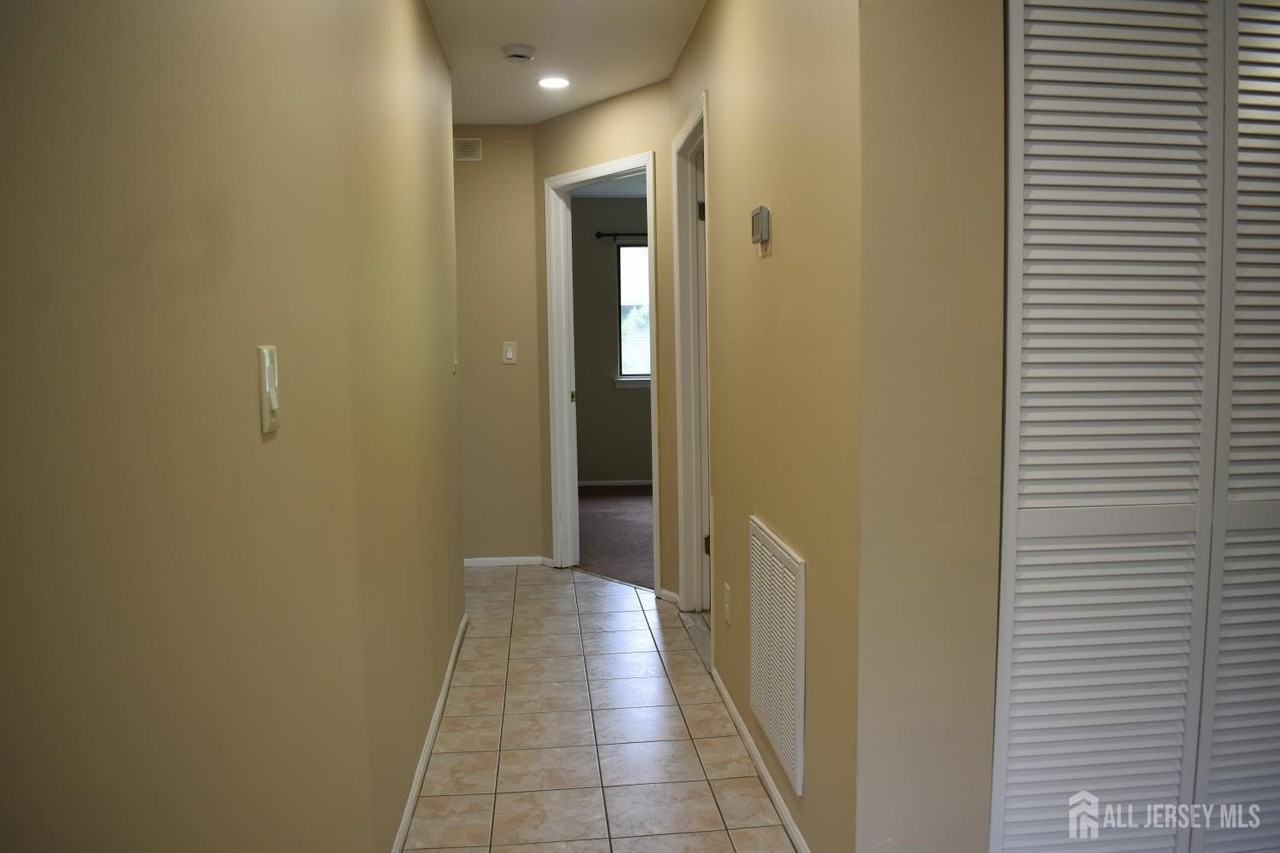4410 Birchwood Ct - Photo 7 of 15